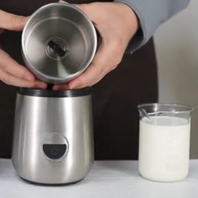 2 dans 1 broyeur de café faite sur commande And Milk Frother 2 en 1 lait froid semi automatique