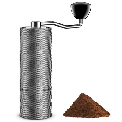 Commande numérique par ordinateur manuelle argentée de broyeur de café de main coupant la capacité 25g Burr Grinder électrique tenu dans la main